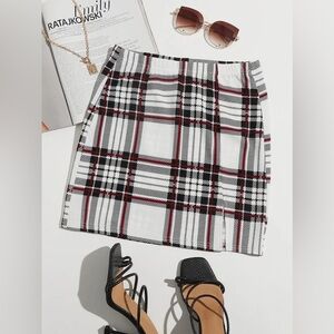 Black white and red checkered pencil skirt